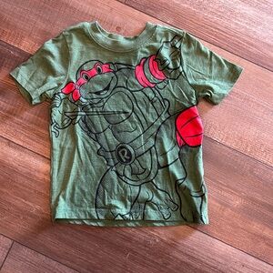 Boys Ninja Turtles shirt